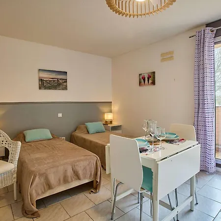 Appartement Avec Balcon à Barbotan, Animaux Admis - Fr-1-841-3